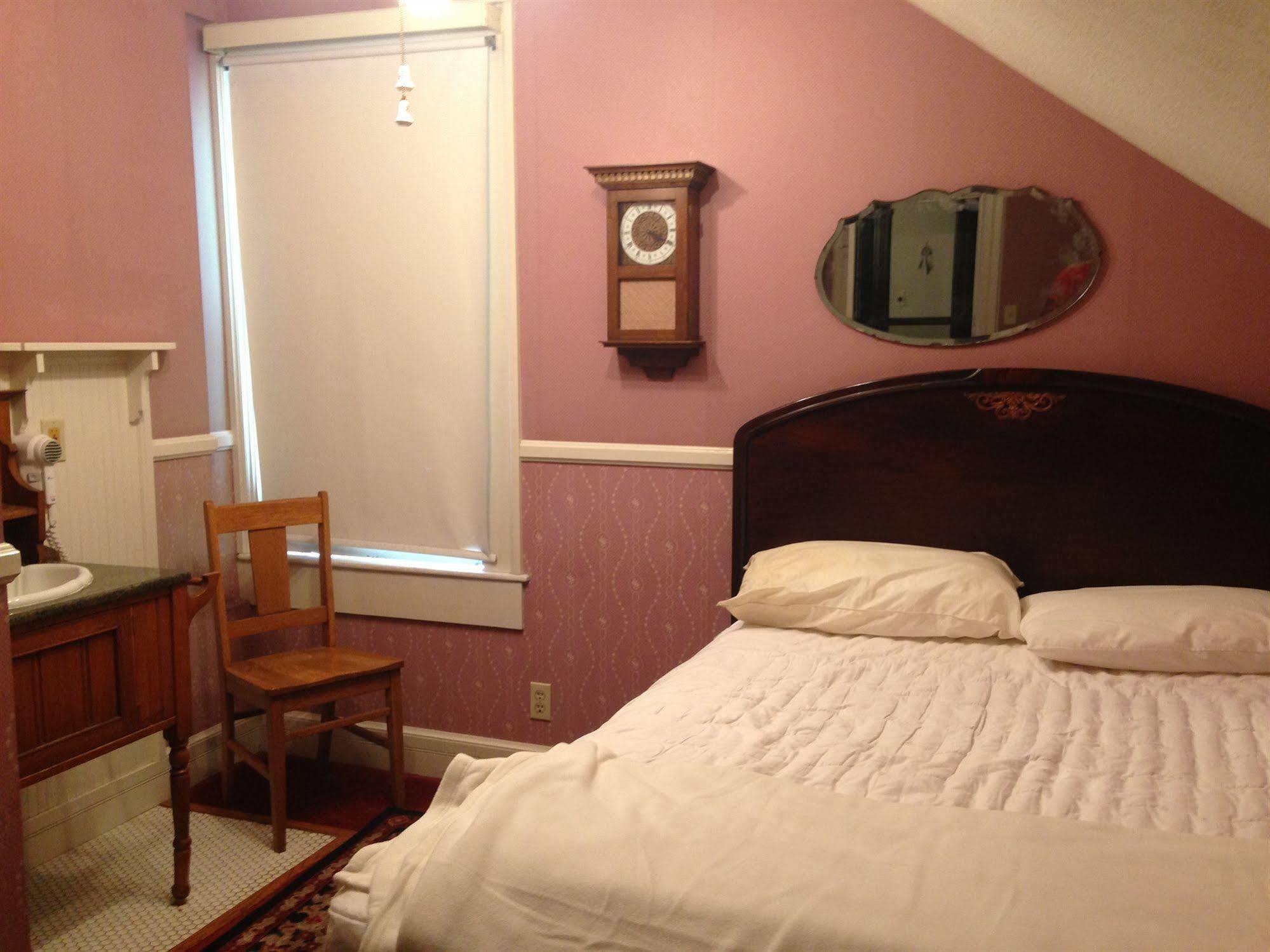 The Hostel California Бишоп Экстерьер фото